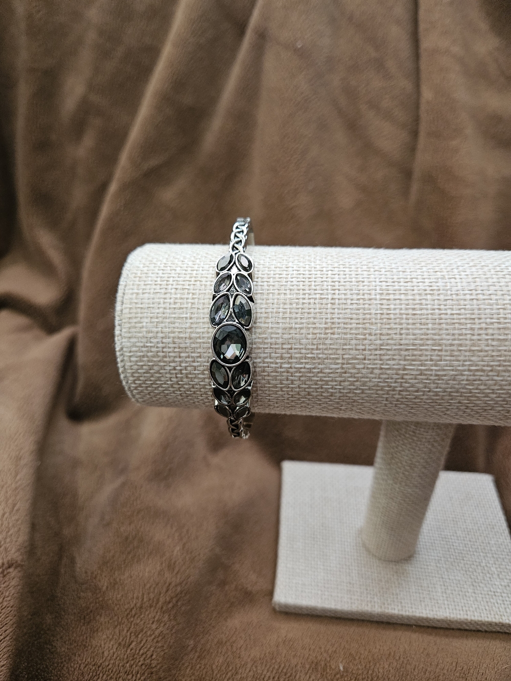 Antique Style Silver Black Crystal Bangel Bracelet